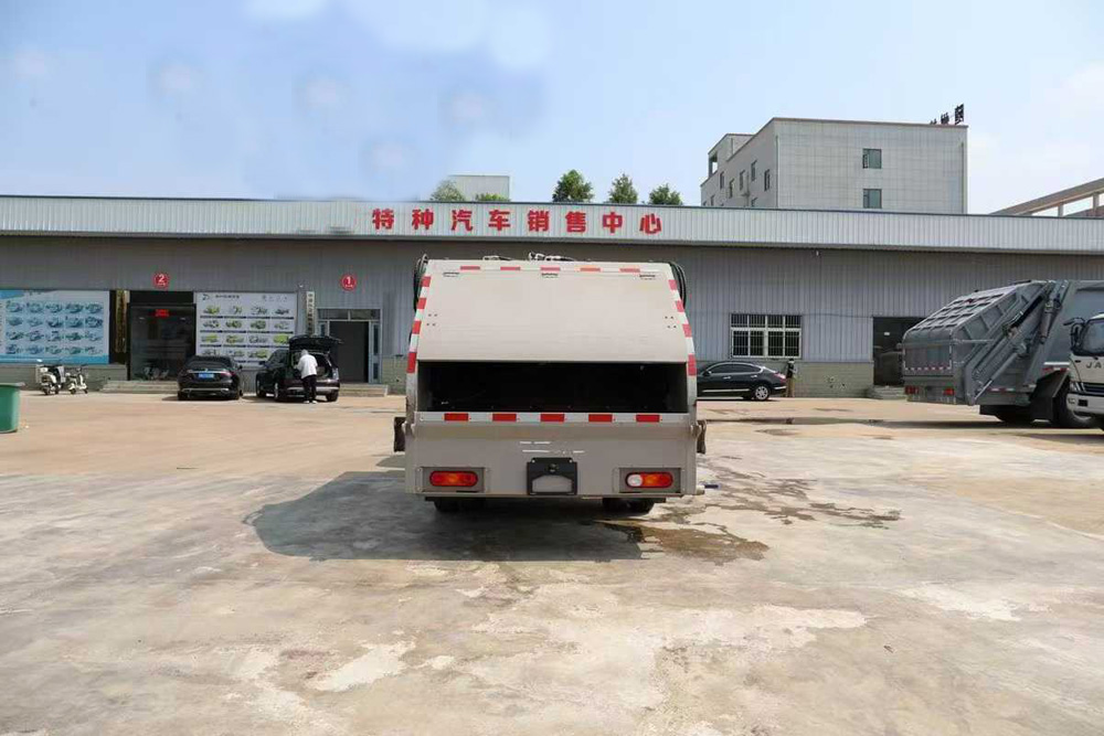 飛碟3方純電動壓縮垃圾運輸車圖片4