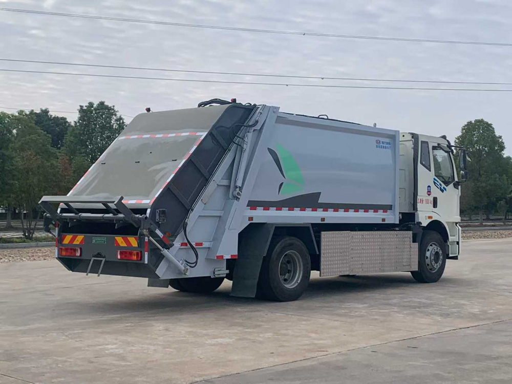 解放14方純電動(dòng)高端壓縮垃圾車EV圖片4