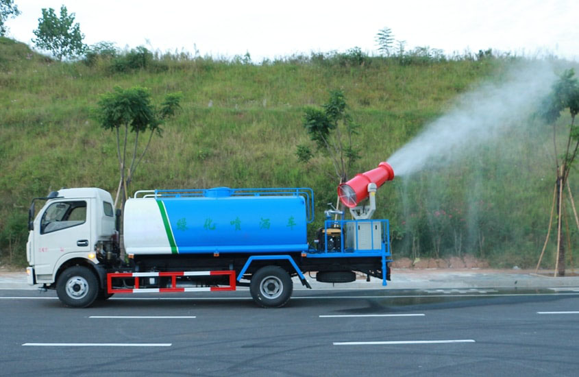 4立方凱馬壓縮式垃圾車（藍牌）高炮功能演示