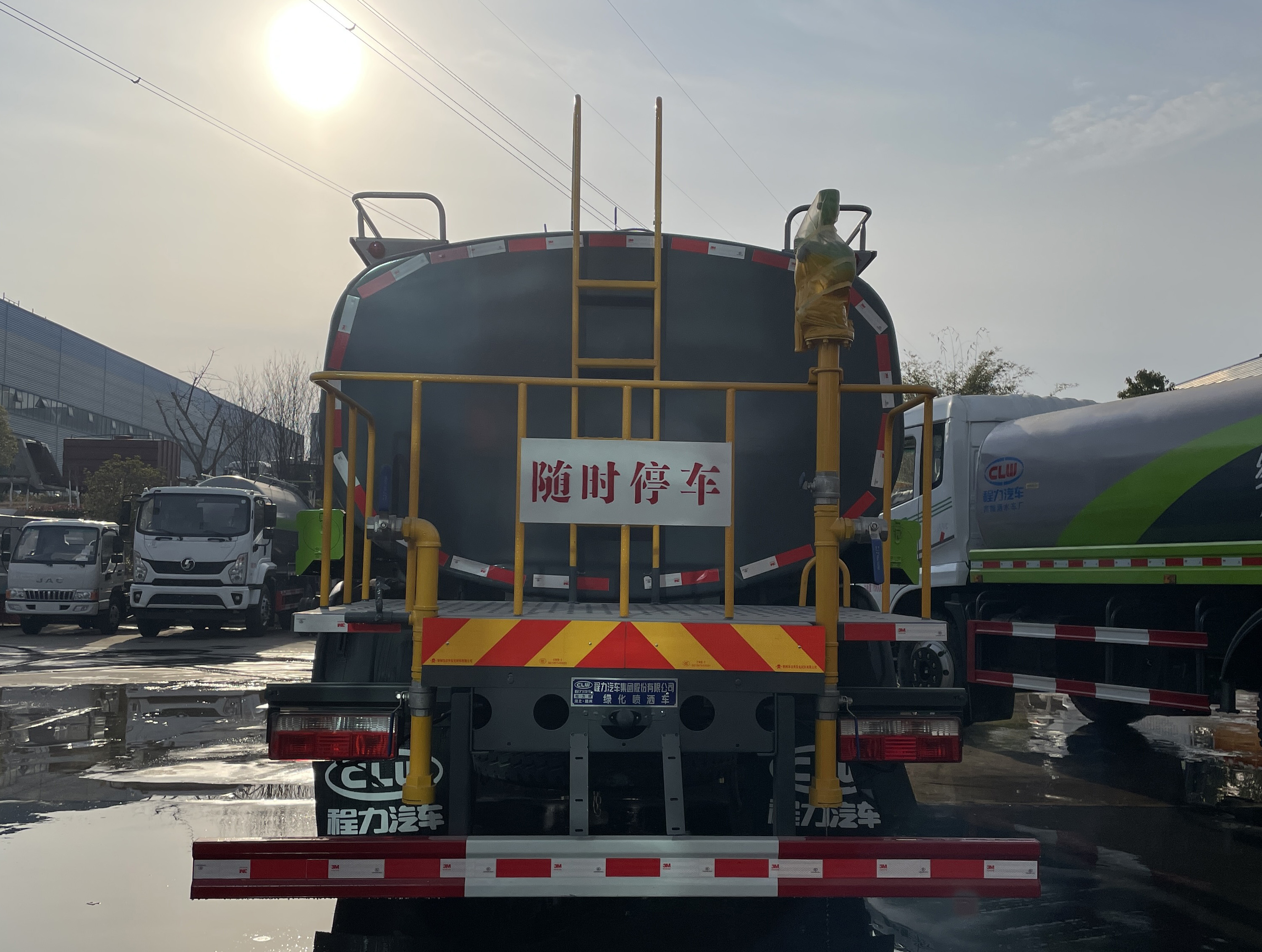 新款東風(fēng)福瑞卡10-11方綠化噴灑灑水車圖片5